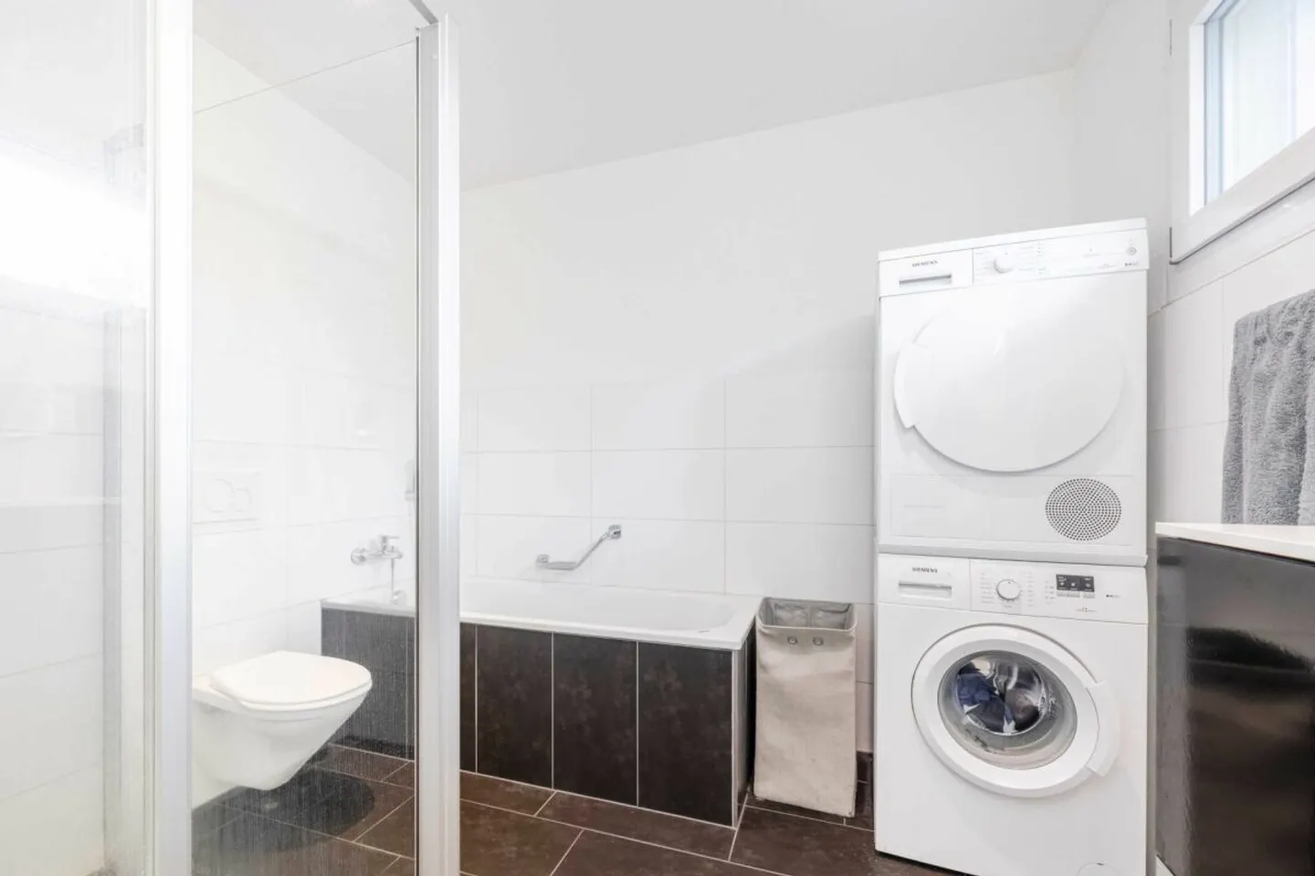 Appartement de jardin 4.5 pièces | Vivre près du lac et au centre dans la commune fiscalement avantageuse de Bottighofen - Photo 6 sur 7