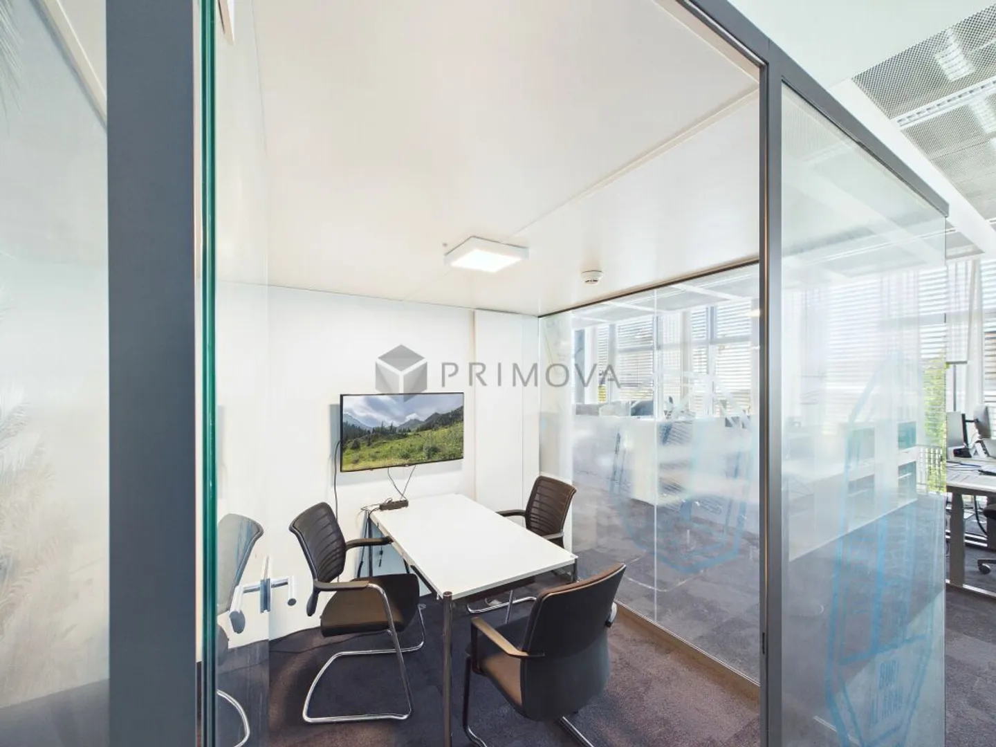 Attractive and bright office space in the best location in Zurich Oerlikon - Photo 9 of 13