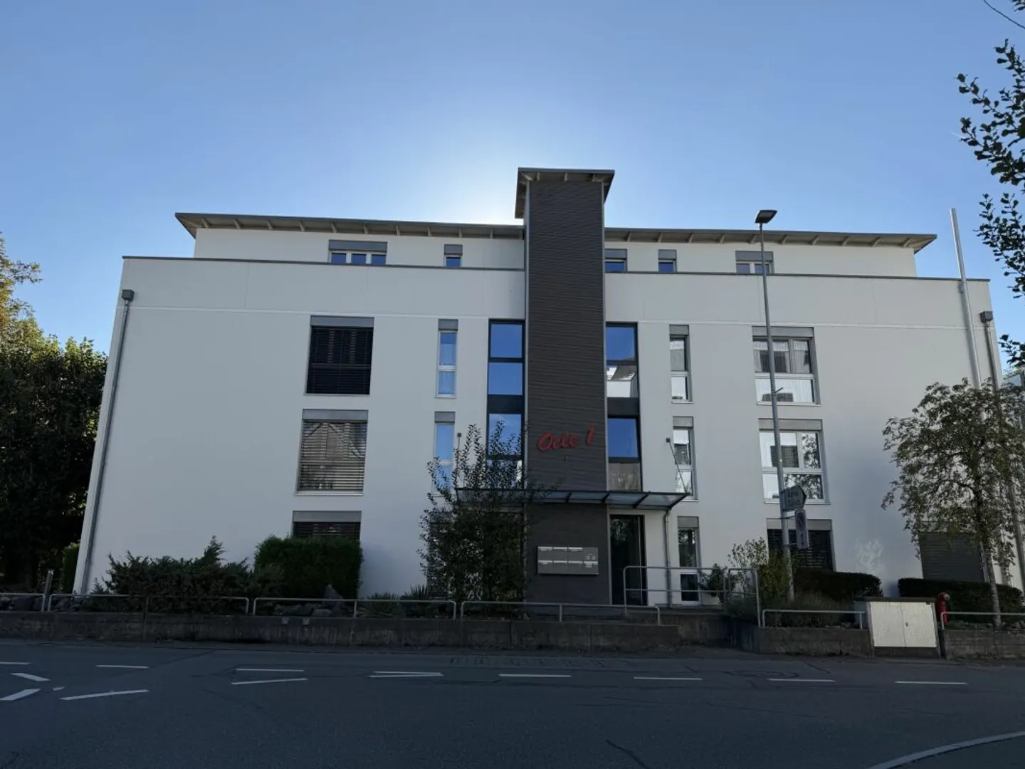 5.5-room penthouse apartment in the center yet in a quiet location with plenty of privacy 126 m2 net living area, more than 100 m2 terrace - Photo 12 of 12