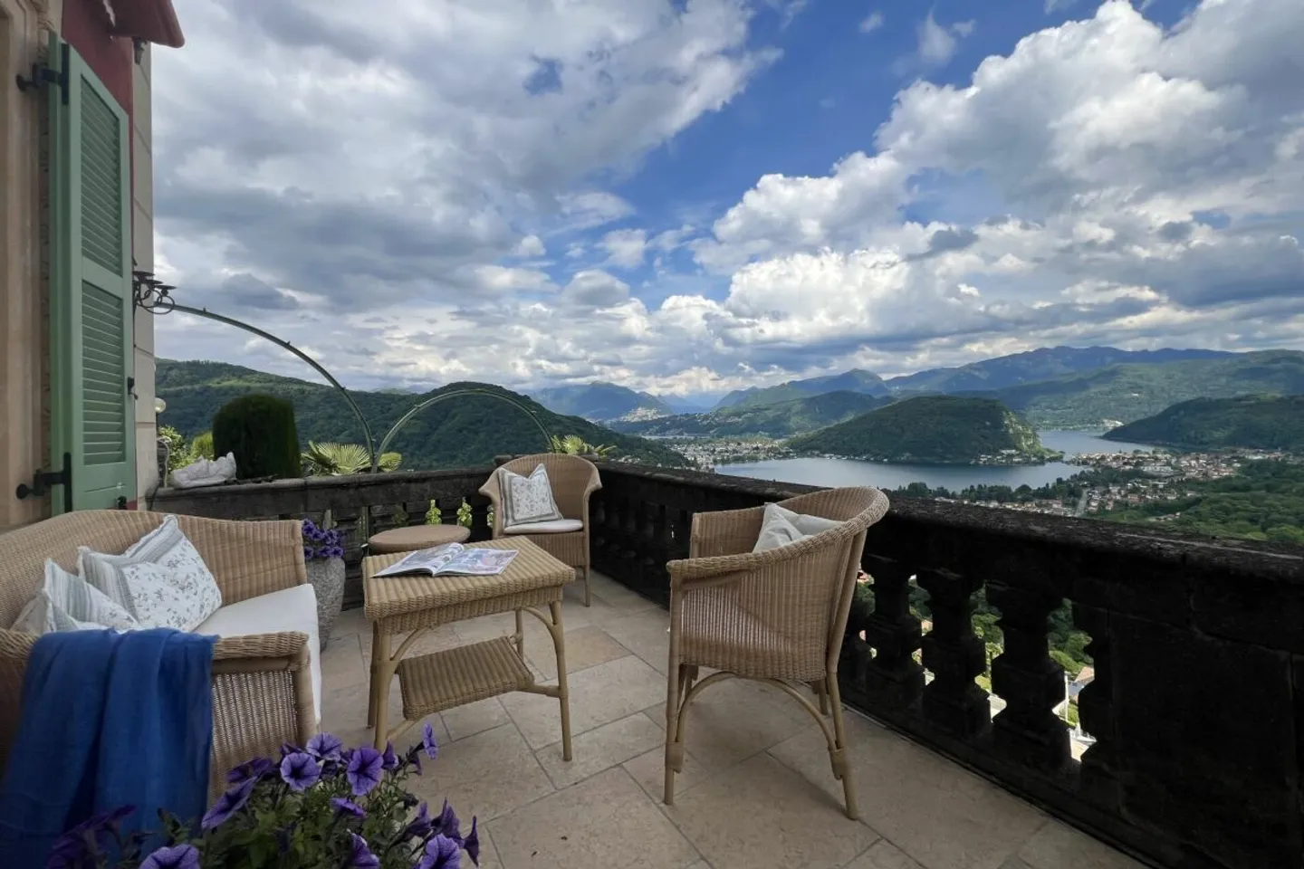 Exclusive Duplex Apartment in the Most Beautiful Sunny Location of Viconago-Cadegliano - Photo 5 of 13