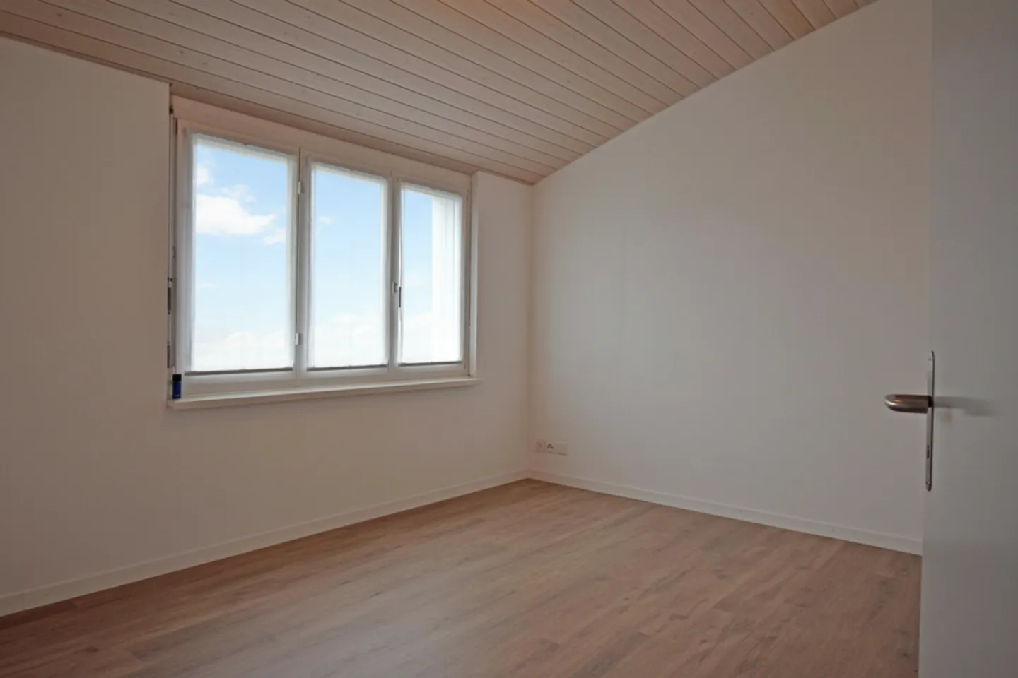 Modernes 3.5-Zimmer-Apartment - Foto 6 von 13