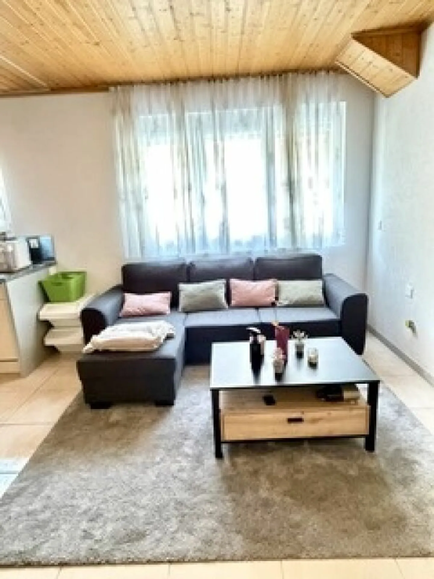 À louer : Appartement 3 pièces rénové à Fully - Photo 2 of 7