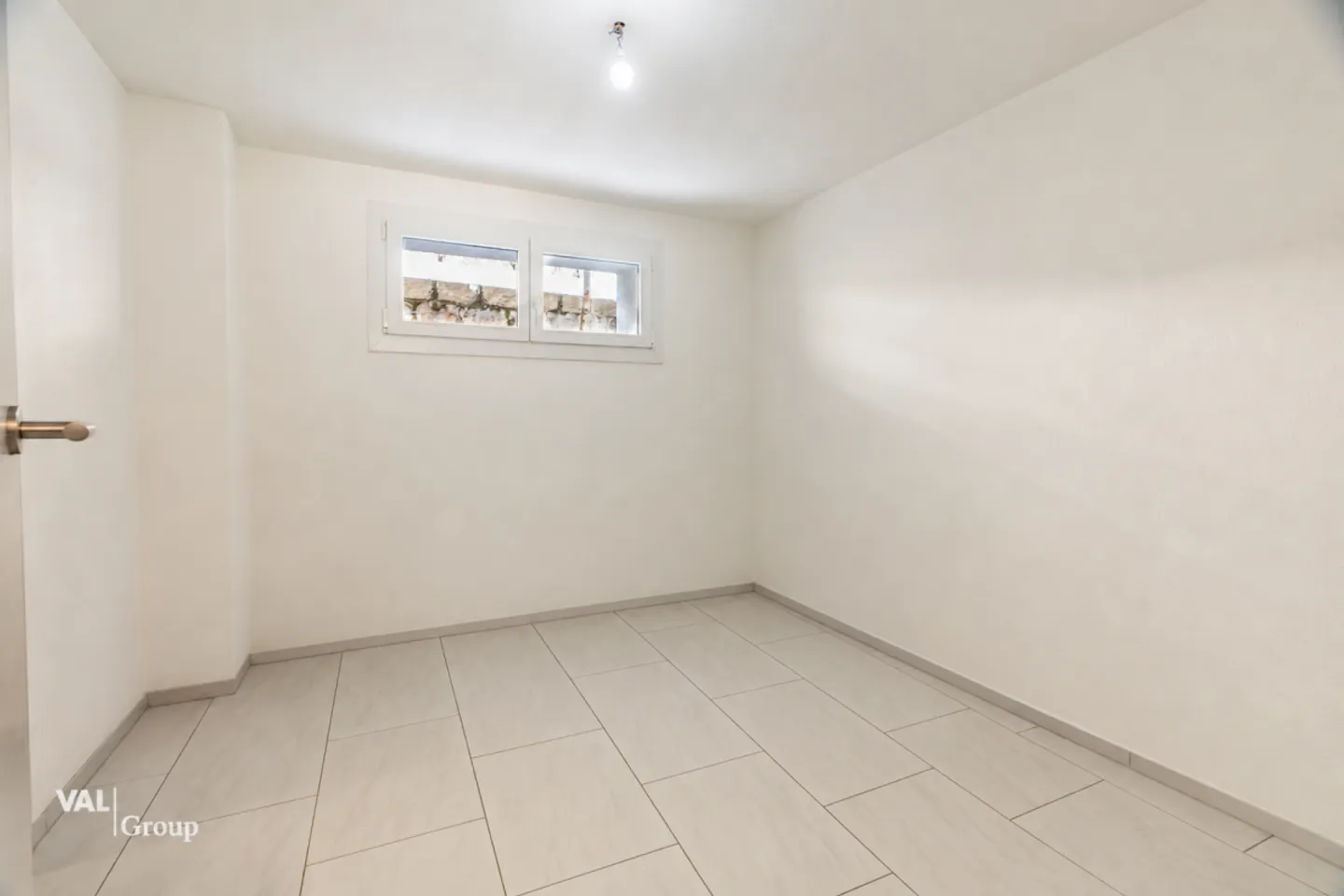 Casa moderna con entusiasmante opportunità di investimento - Foto 8 di 13