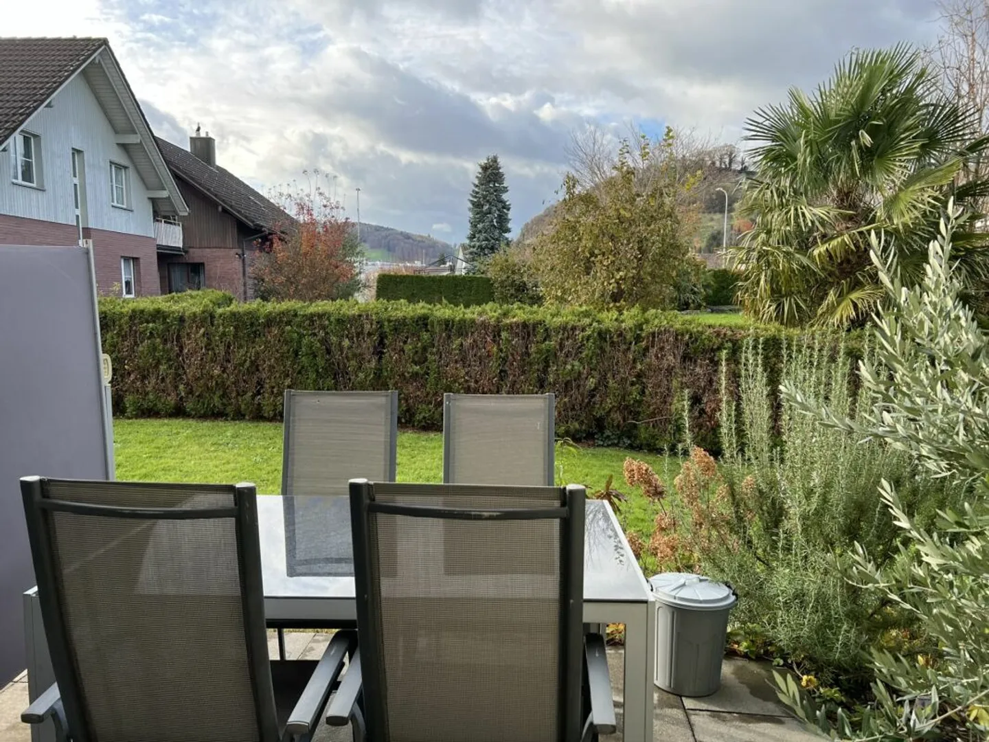 Bright 3.5 Room Garden Apartment - Photo 2 of 13