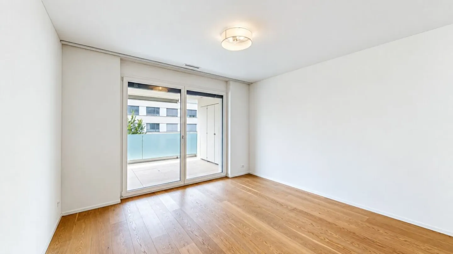 Living directly at Glattpark Lake - Photo 12 of 13