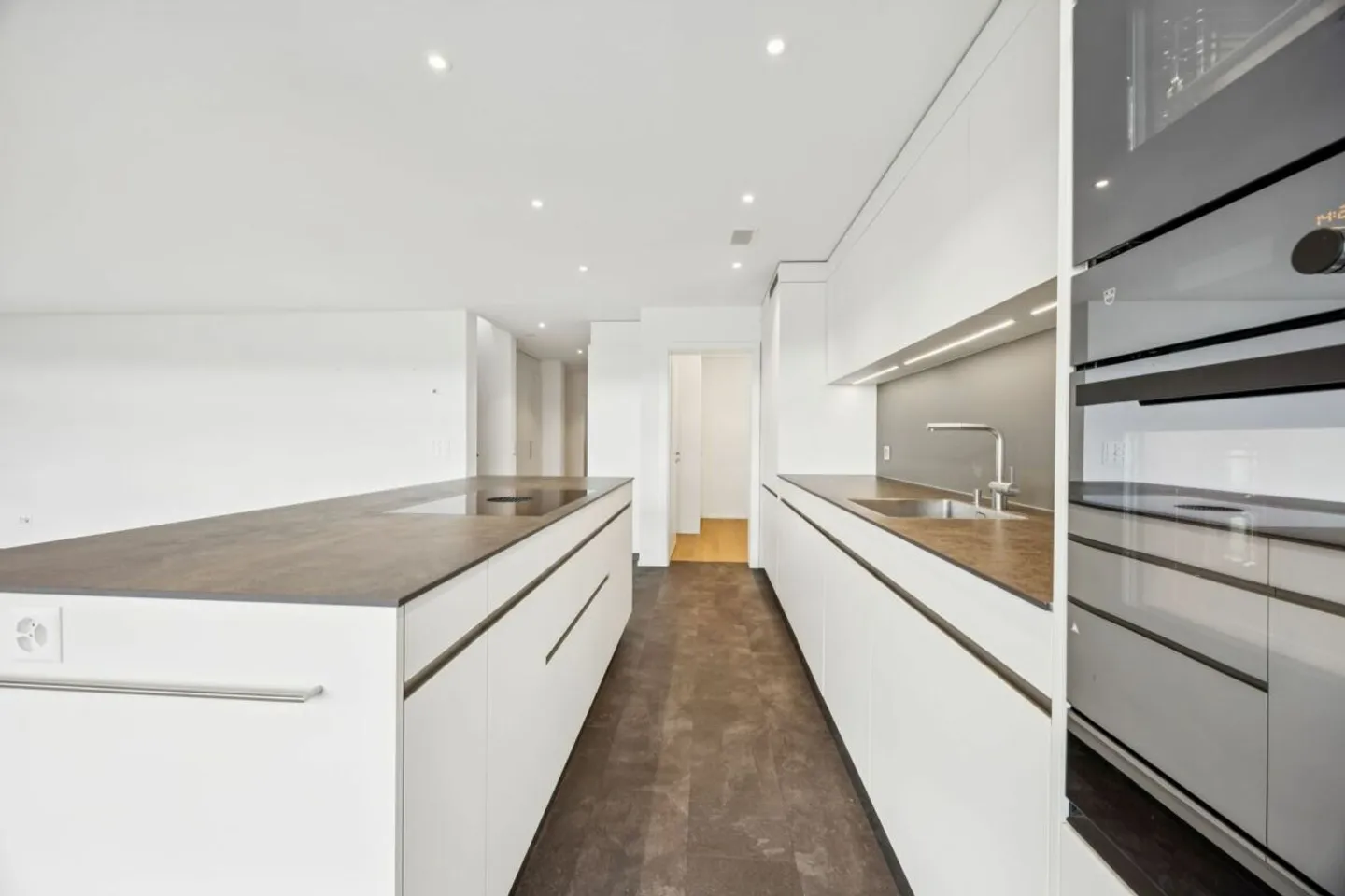 Effizienz trifft auf Exklusivität - 6.5-Zi. Dachmaisonette-Wohnung - Photo 8 sur 13