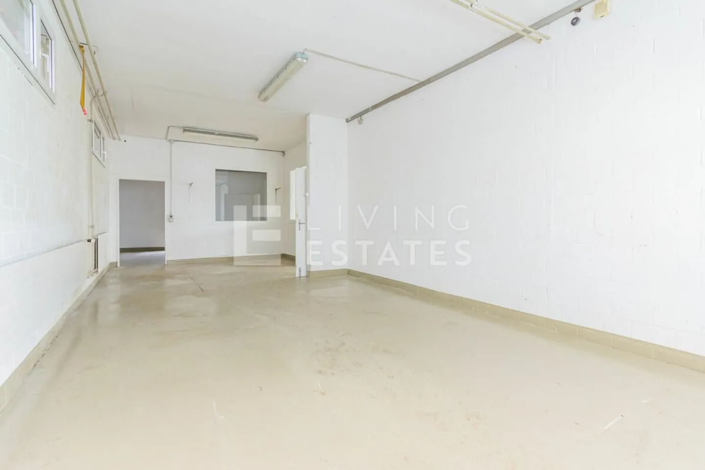 PLENTY OF SPACE FOR YOUR IDEAS - START NOW - Photo 5 of 12