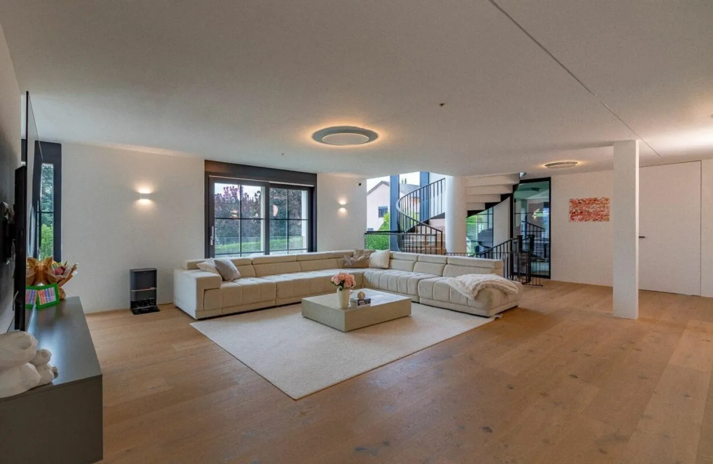 Luxushaus mit Designerküche - Foto 1 von 13