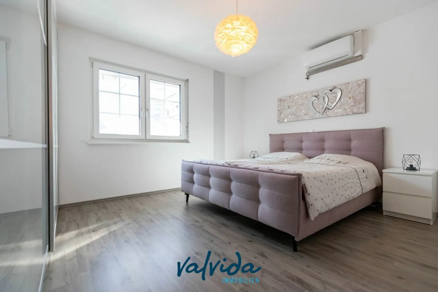 Maison individuelle comme neuve dans un endroit ensoleillé et calme à Niedergampel - Photo 8 sur 13