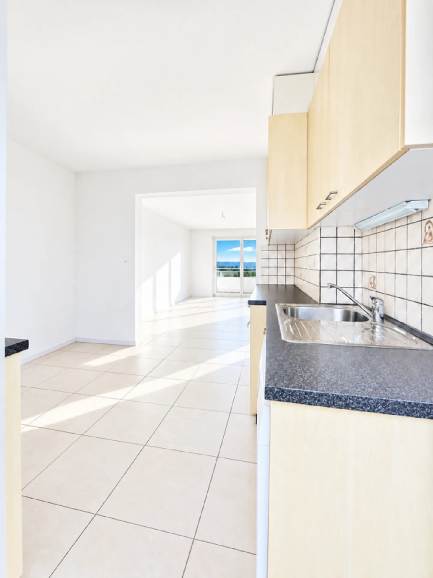 Appartement lumineux avec vue panoramique - Photo 2 sur 13