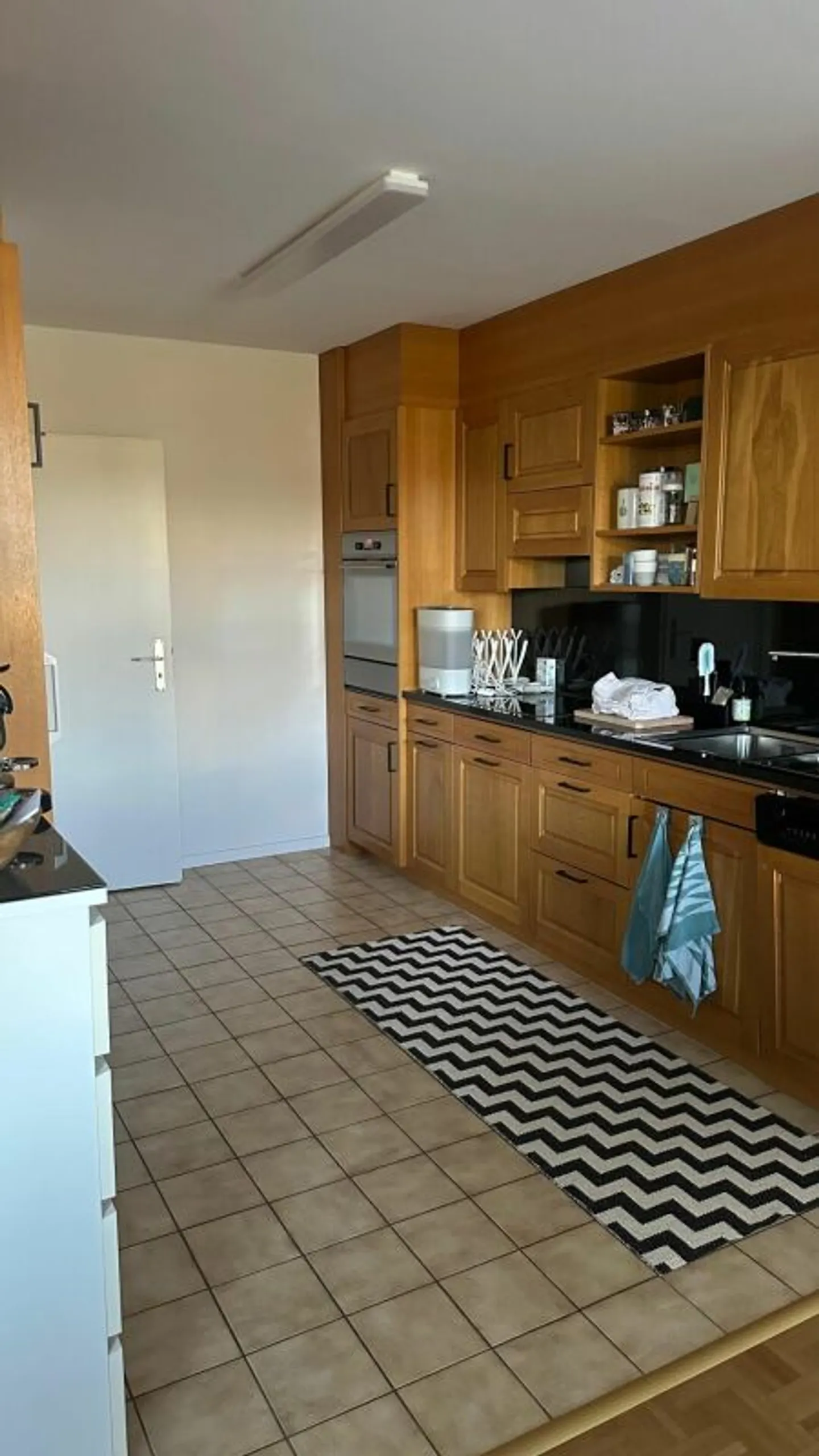 Appartement 3 1/2 pièces dans un emplacement exceptionnel dans la vieille ville de Rheinfelden - Vue sur le Rhin - Photo 6 sur 13