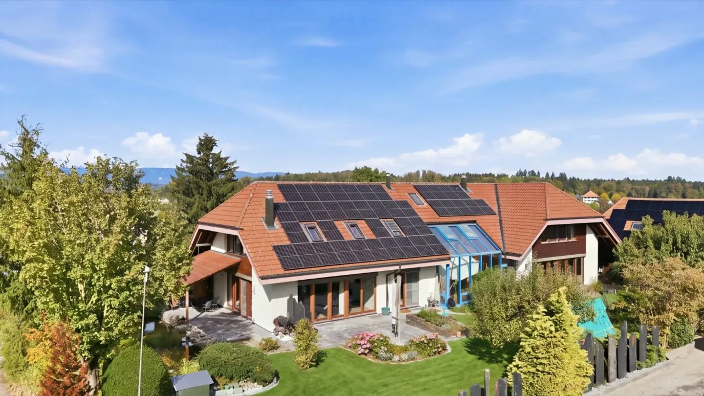 Spacious Semi-Detached House with Open Living Concept - Photo 1 of 13