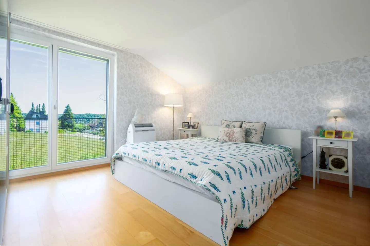 Maison individuelle au design exclusif avec piscine à Oberwil - Photo 11 sur 13