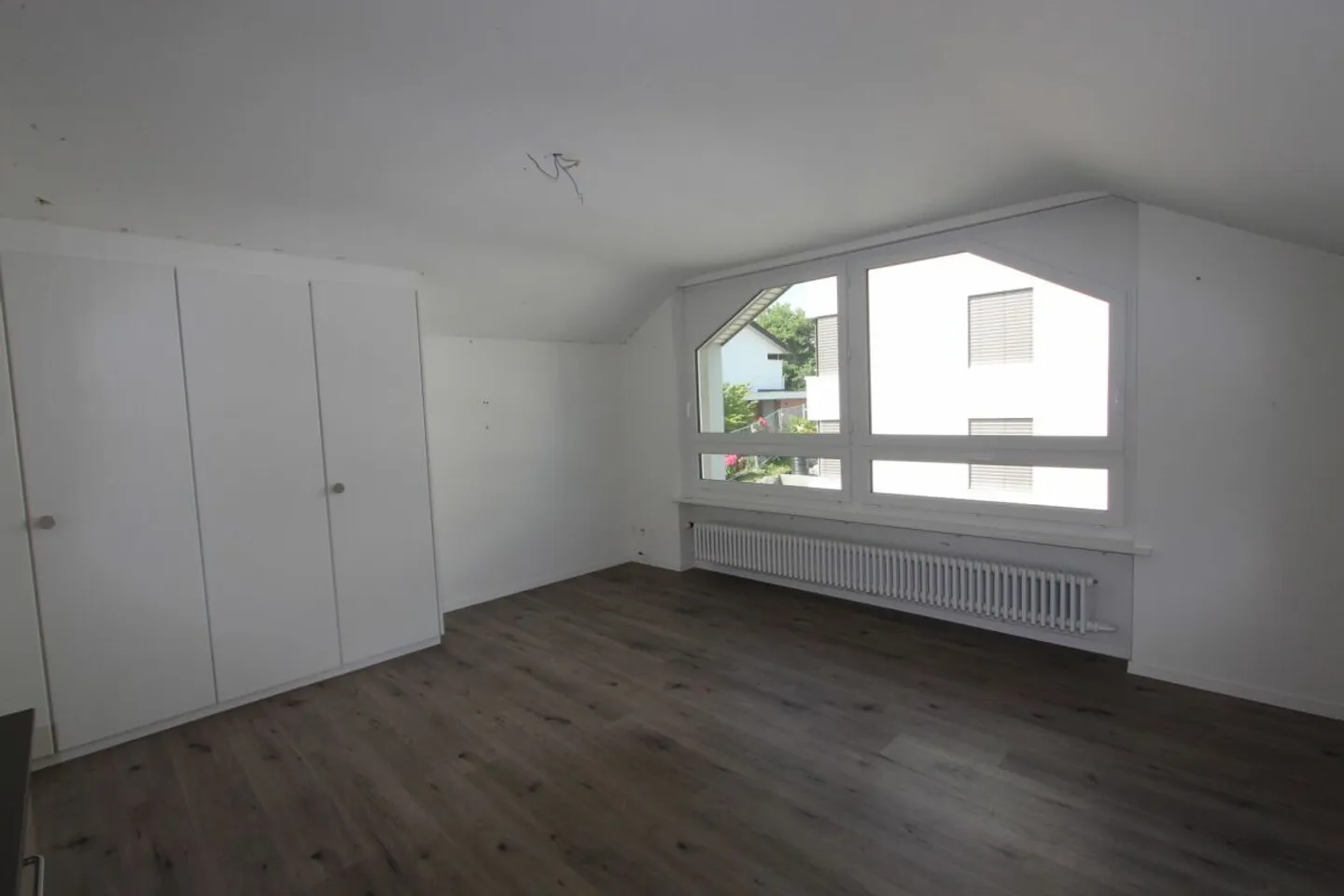 Charming Attic Apartment in Rüschlikon - Photo 3 of 5