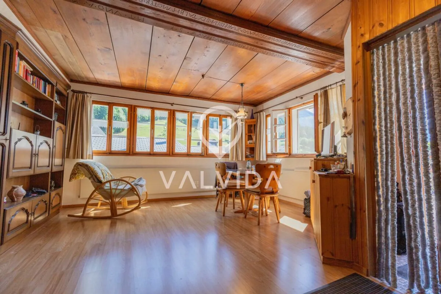 Studio / appartement 1.5 pièces n° 4 - compact et charmant - Photo 3 sur 8