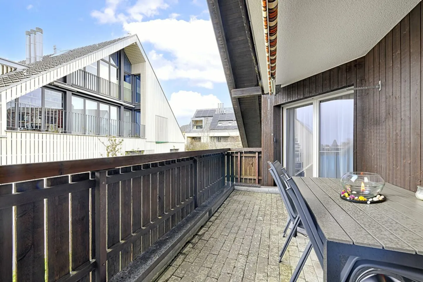 Cozy 3.5 Room Attic Apartment with Balcony - Photo 8 of 9