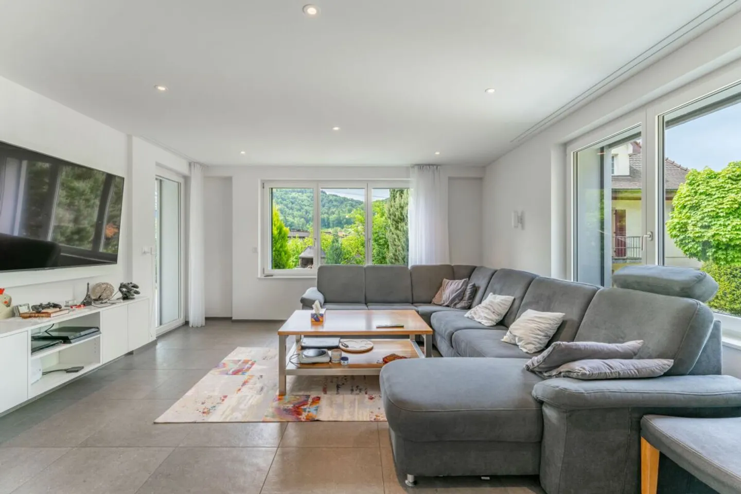 Renoviertes Einfamilienhaus mit Garten - Foto 1 von 10