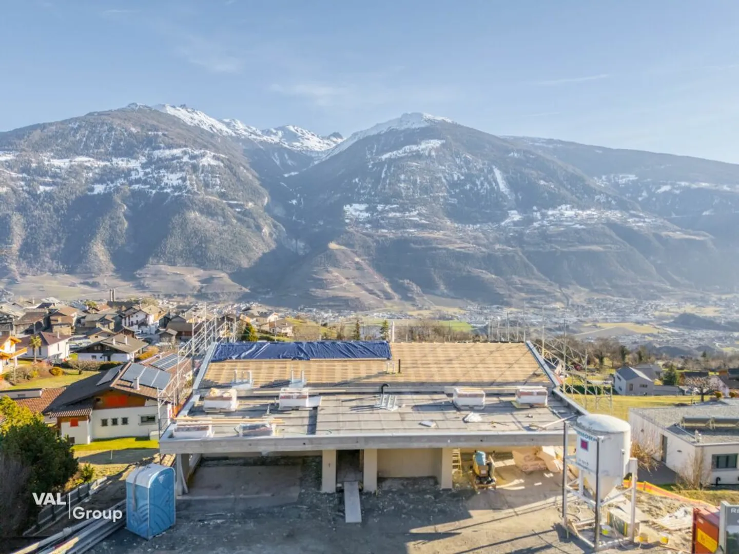 Superbo appartamento con giardino privato - Foto 4 di 13