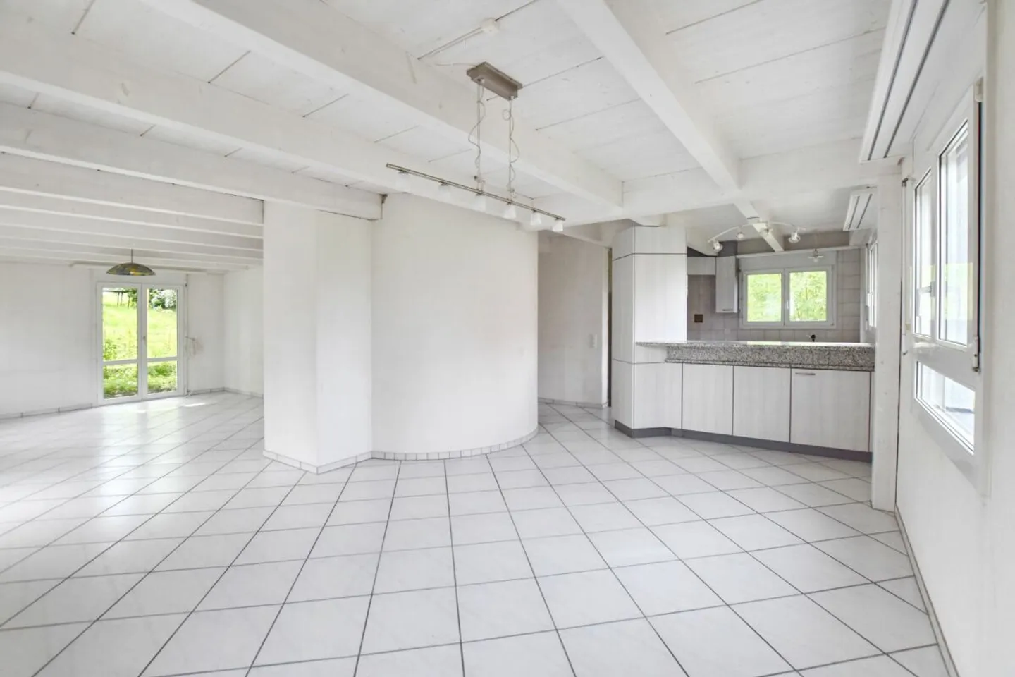 Casa unifamiliare di 6,5 stanze con appartamento - Foto 3 di 10