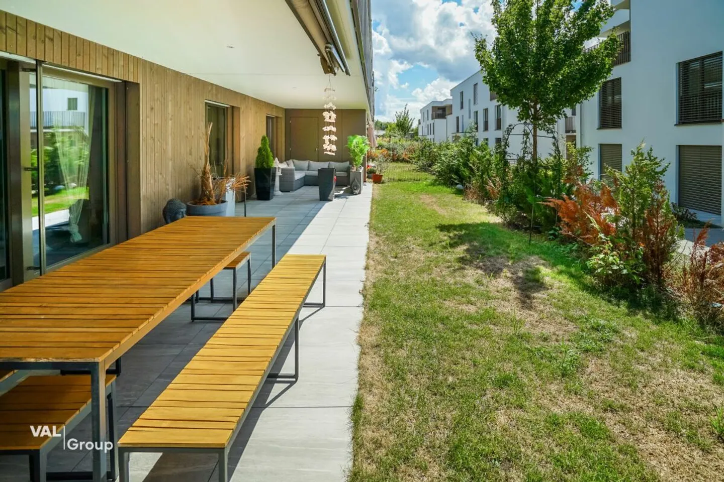 Hochwertige 3.5-Zimmer Gartenwohnung mit Smart Home und privatem Fitnessraum - Photo 10 of 12