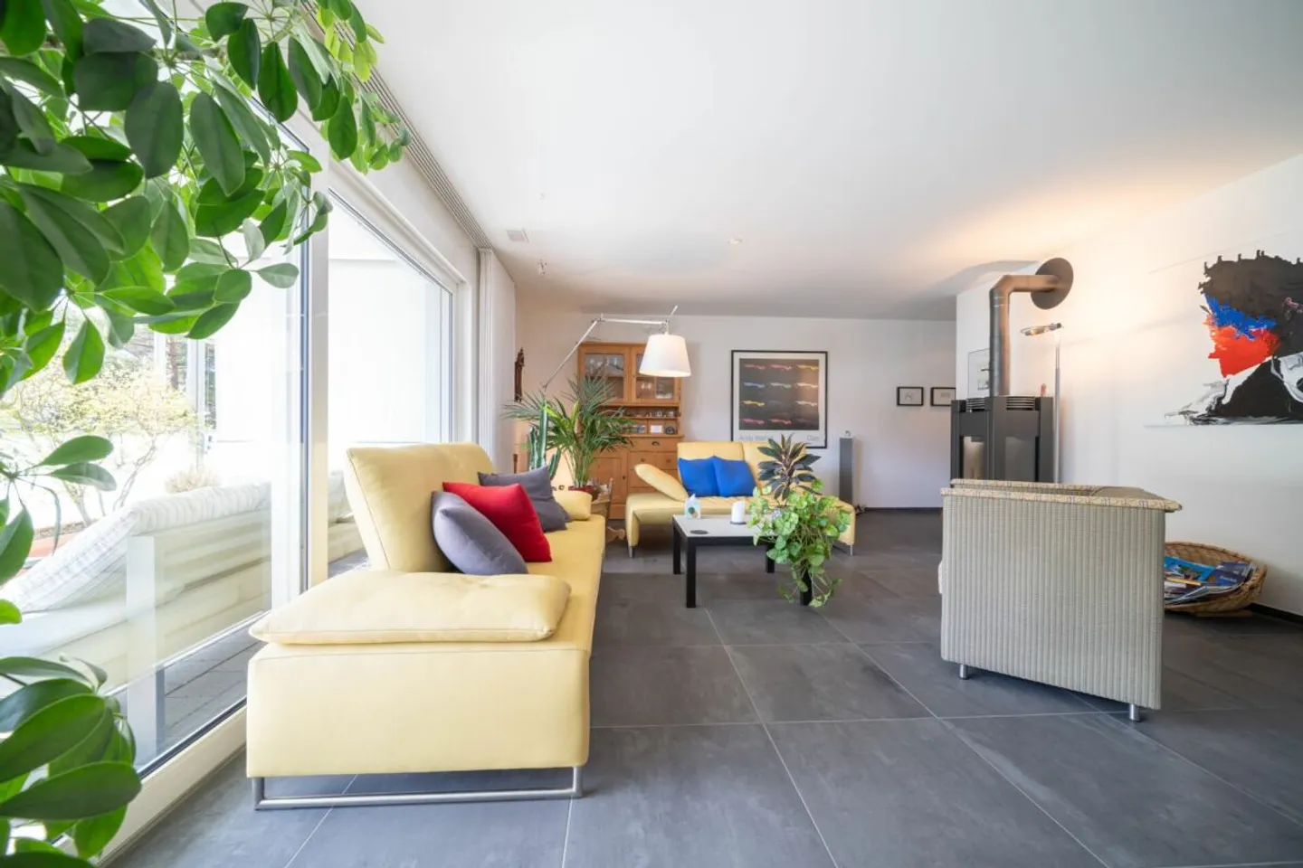 Close to the city and quiet - charming 3 1/2 room apartment - Photo 3 of 8