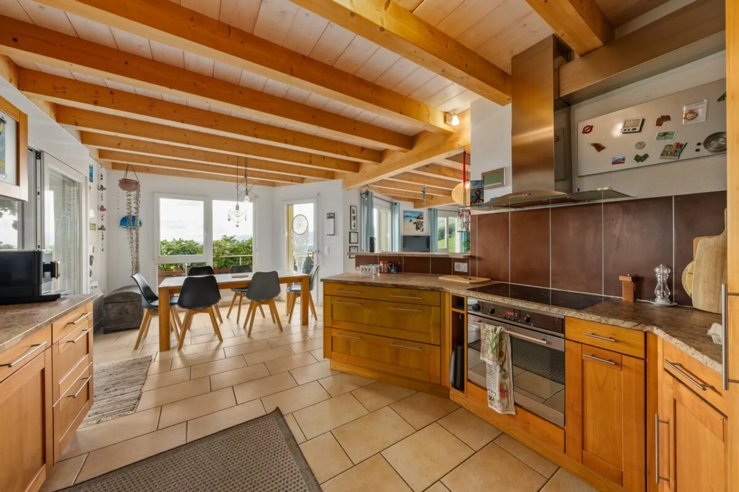 Magnifica villa d'architetto di 7,5 locali a 7 minuti da Grandson - Foto 5 di 13