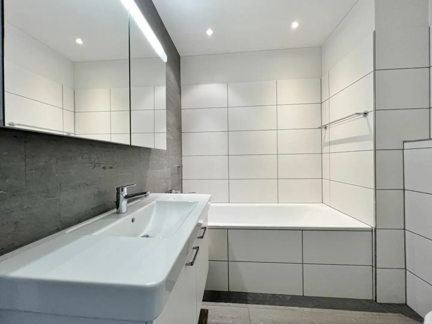 Charmant Appartement avec Jardin à Birrhard - Photo 12 sur 13