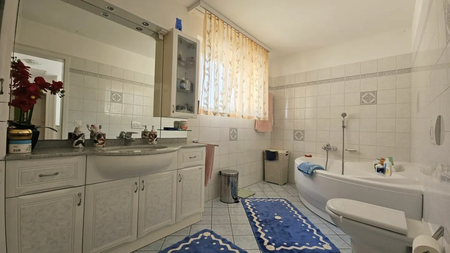 Charming Detached House with Garden - Foto 12 di 13