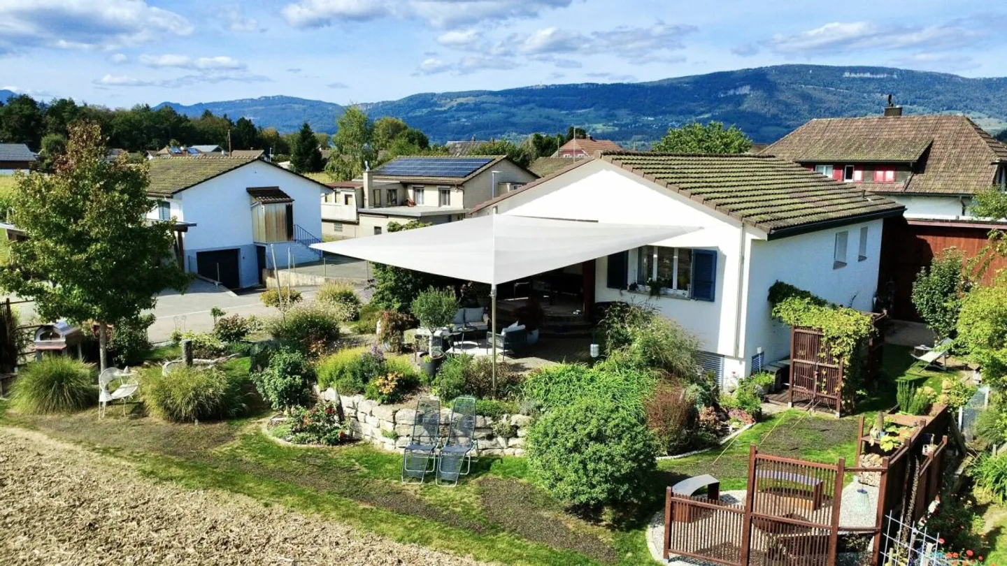 Quiet and idyllic location, modernized single-family house in top condition! - Photo 11 of 12