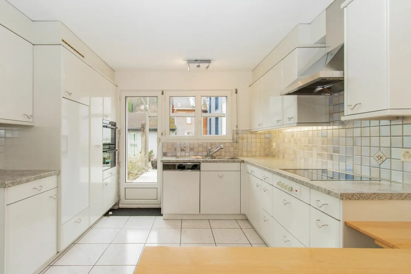 Modernes Einfamilienhaus mit Aussicht - Foto 9 von 13