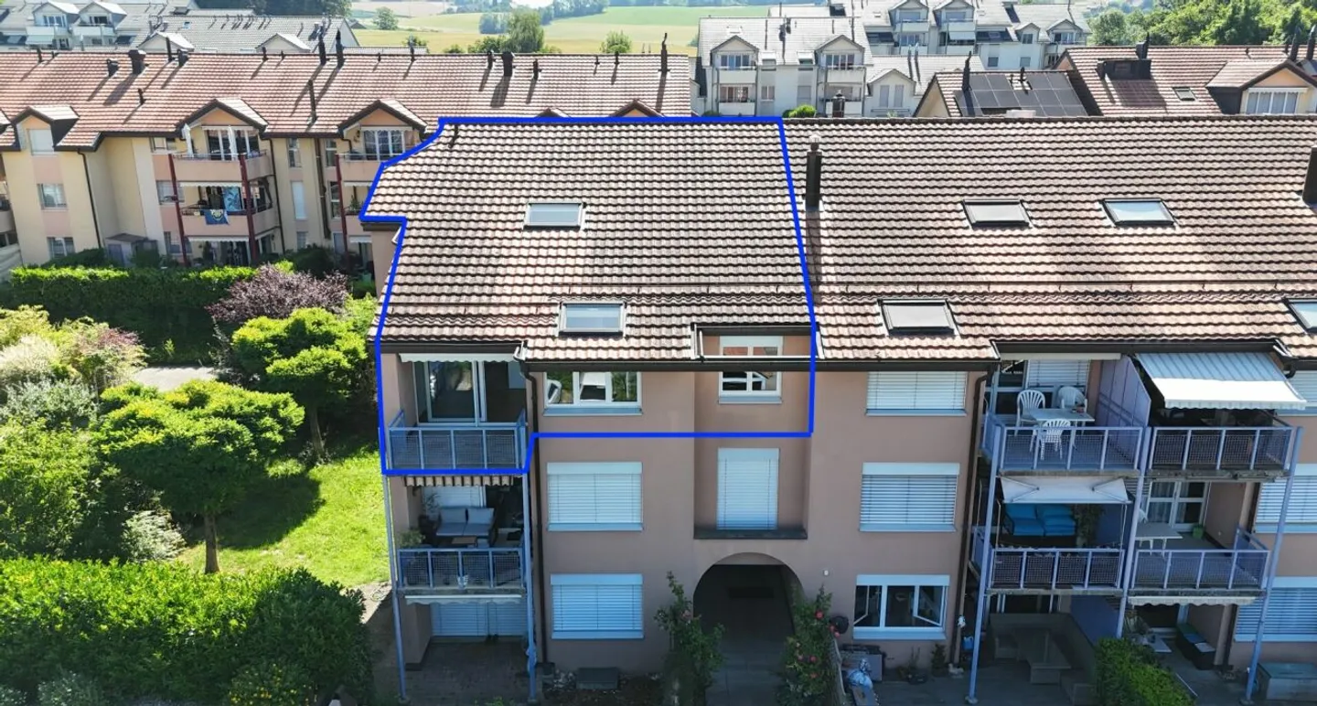 APPARTAMENTO DUPLEX DI 5,5 LOCALI DI 165 M2 CON BALCONE - Foto 3 di 12