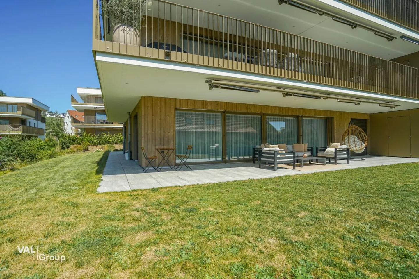 High-quality 5.5-room garden apartment with generous outdoor space in Winkel ZH - Photo 13 of 13