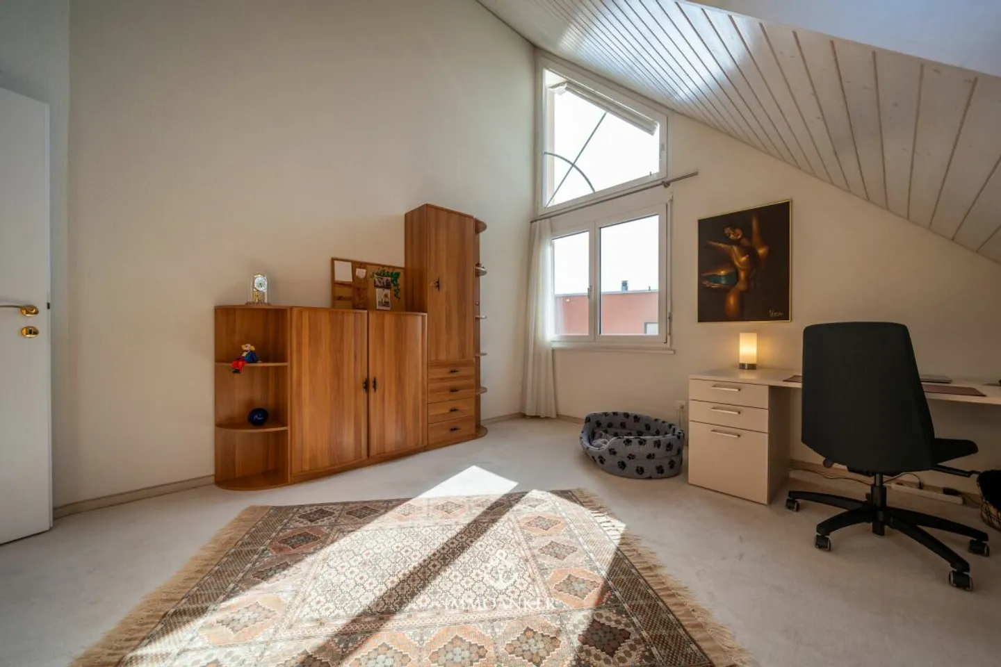 Affascinante Casa Familiare con Giardino - Foto 10 di 13