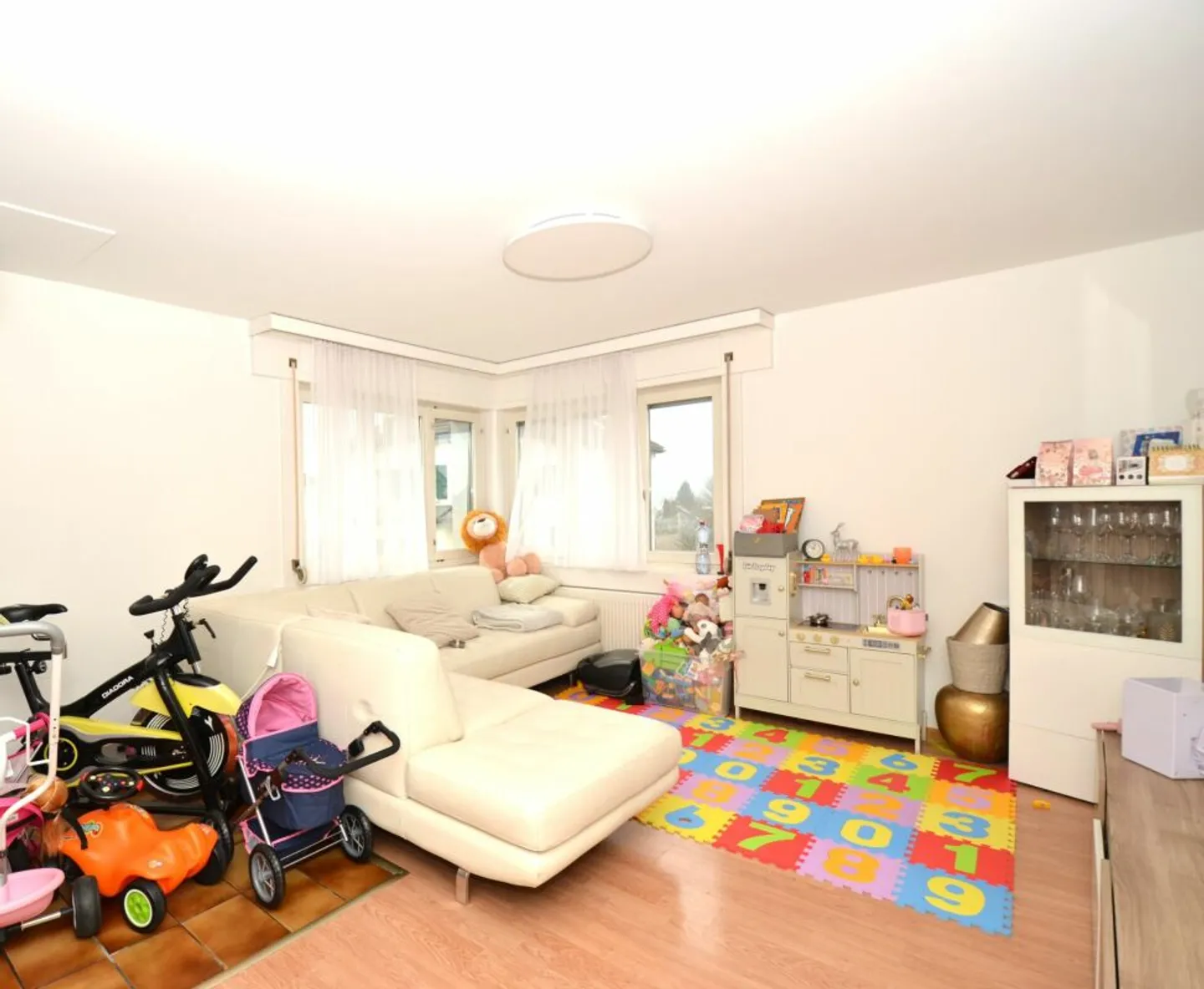 Glad to come home and enjoy the huge terrace! - Photo 8 of 9