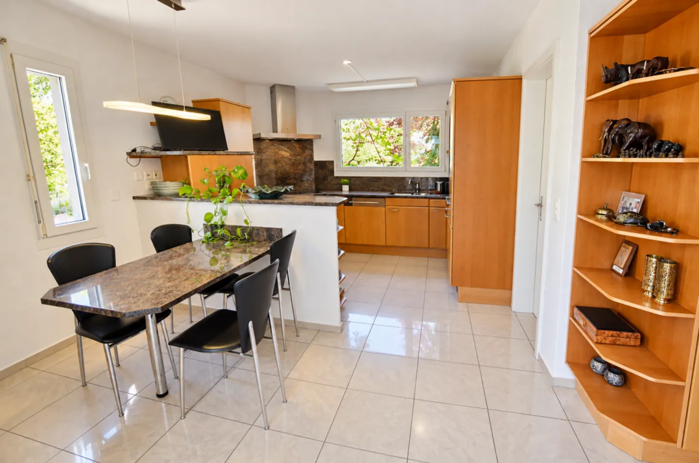 Geräumiges Einfamilienhaus mit Wohnung - Foto 6 von 13