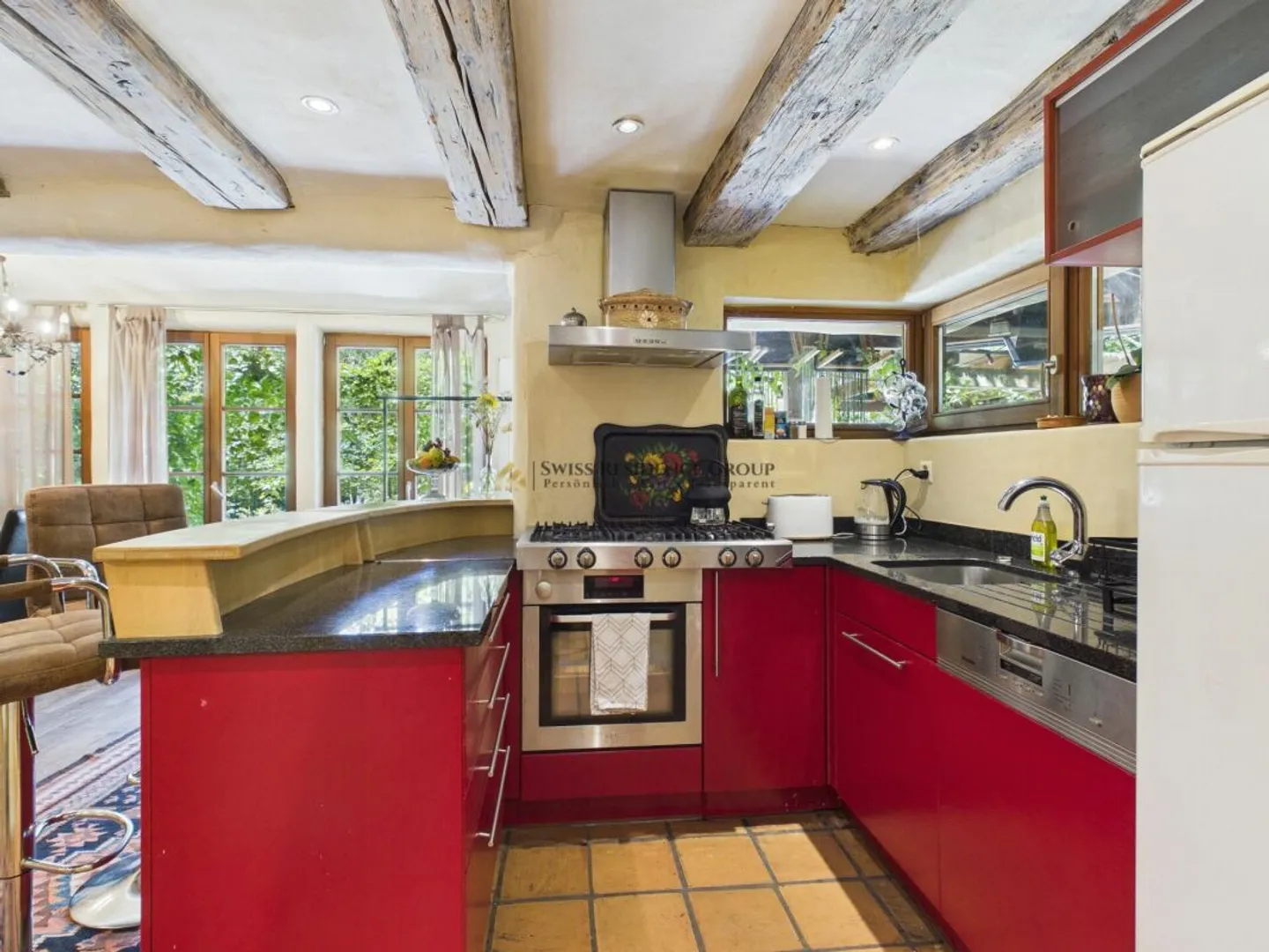 Living in a Clay House on Uetliberg - Photo 3 of 12
