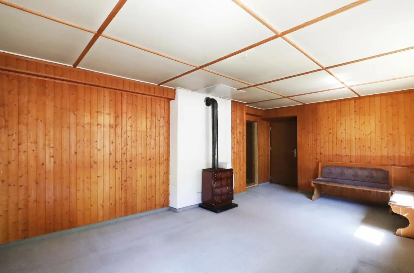 Casa bifamiliare con grande giardino in posizione tranquilla a Riedern GL - Foto 9 di 13