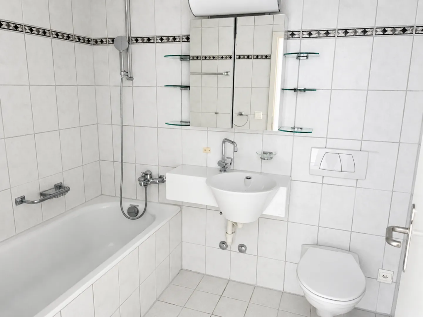Appartamento 4.5 stanze in una zona residenziale popolare - Foto 5 di 5