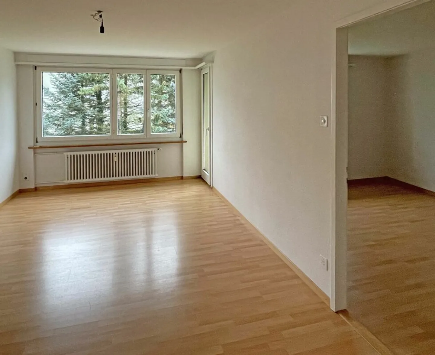 Helle Wohnung mit gut besonntem Balkon - Photo 3 sur 10