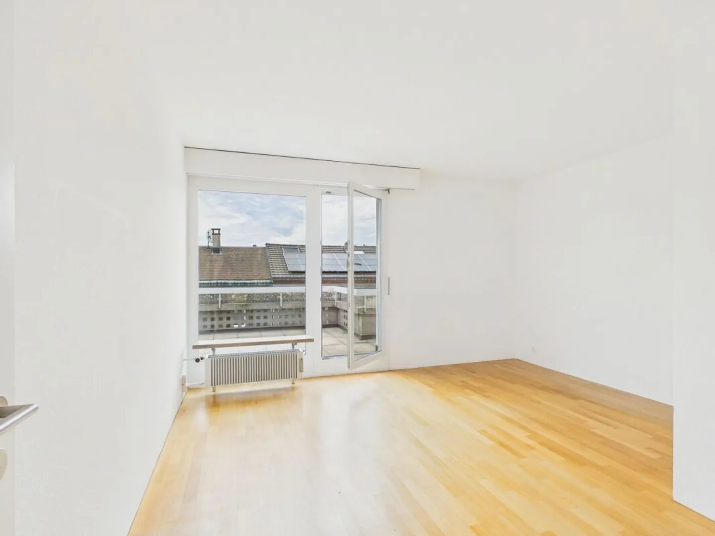 Dreamlike 3.5 Room Penthouse Central in Basel - Photo 13 of 13