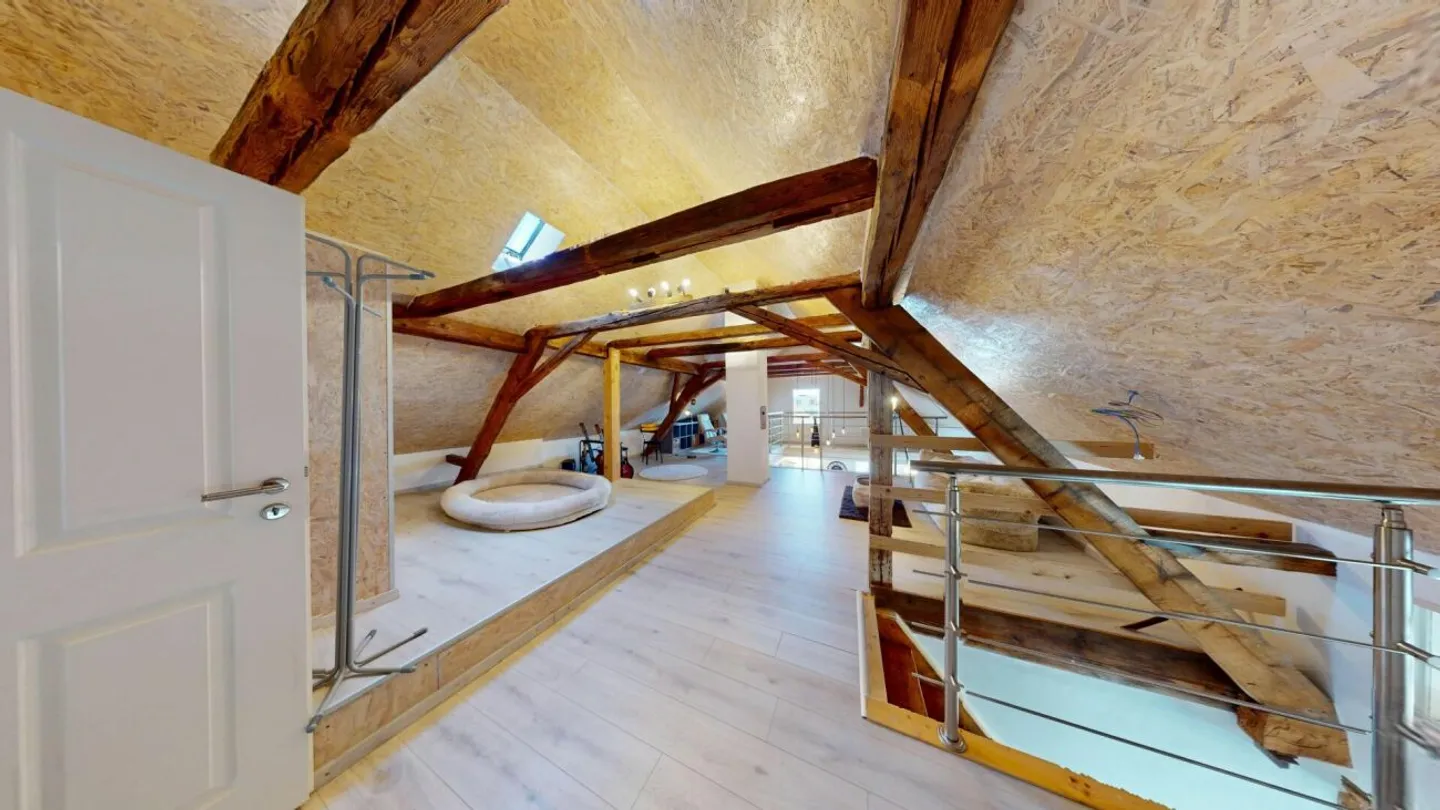 Residential and commercial building with flexible usage concept - Photo 7 of 13