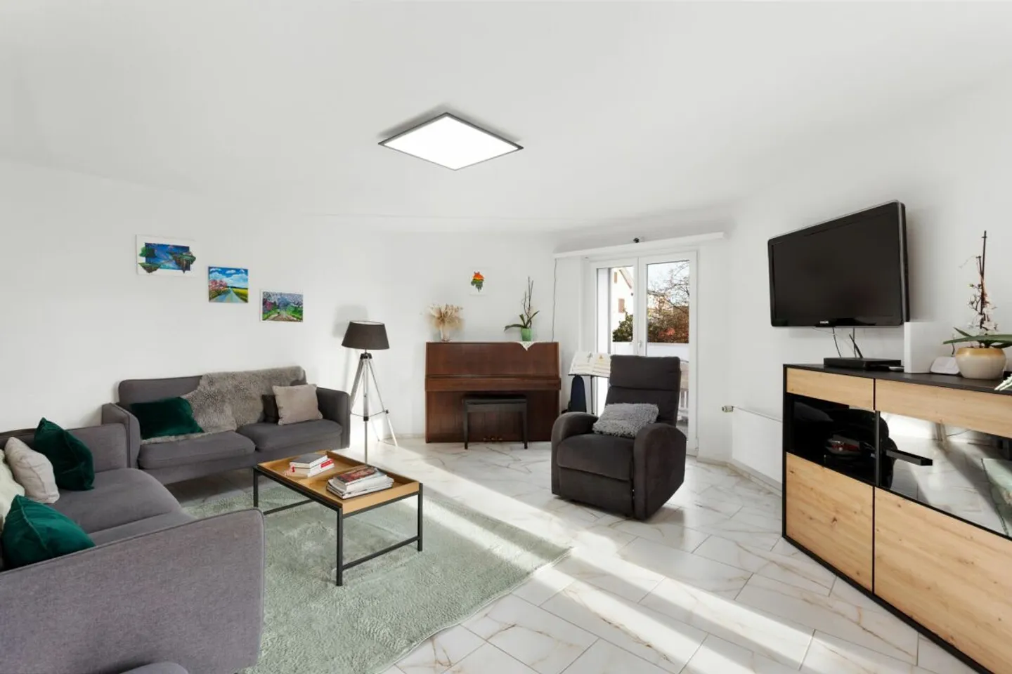 7.5-Room Single-Family House with Garden Idyl in Weinfelden - Photo 4 of 10