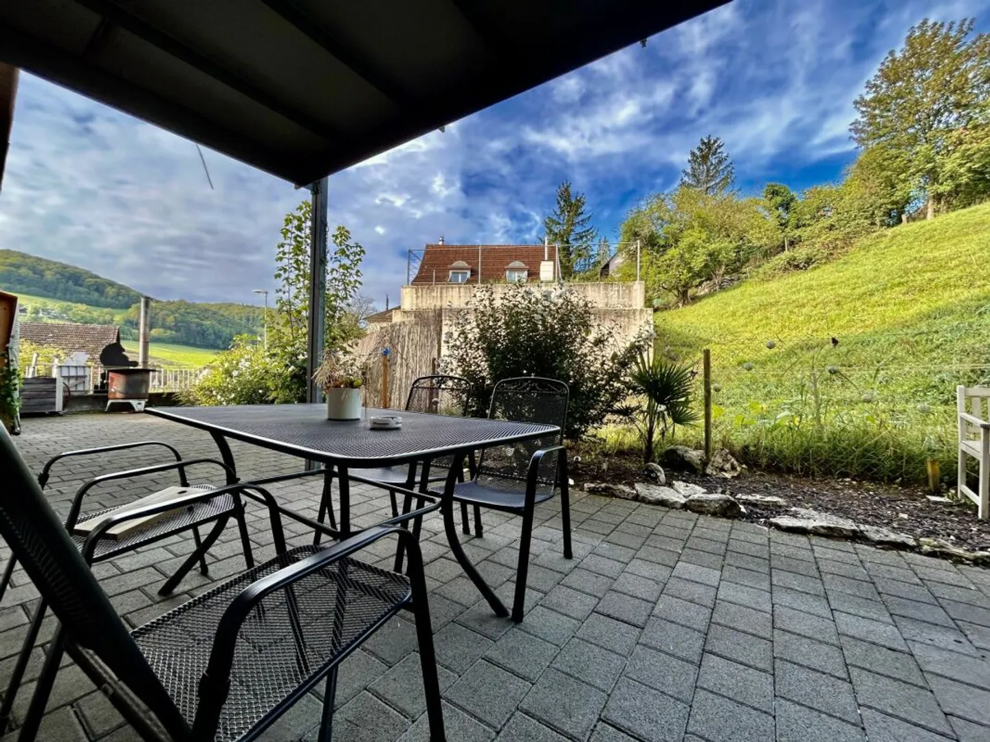 Appartement confortable avec coin salon dans un endroit calme - Photo 9 sur 9