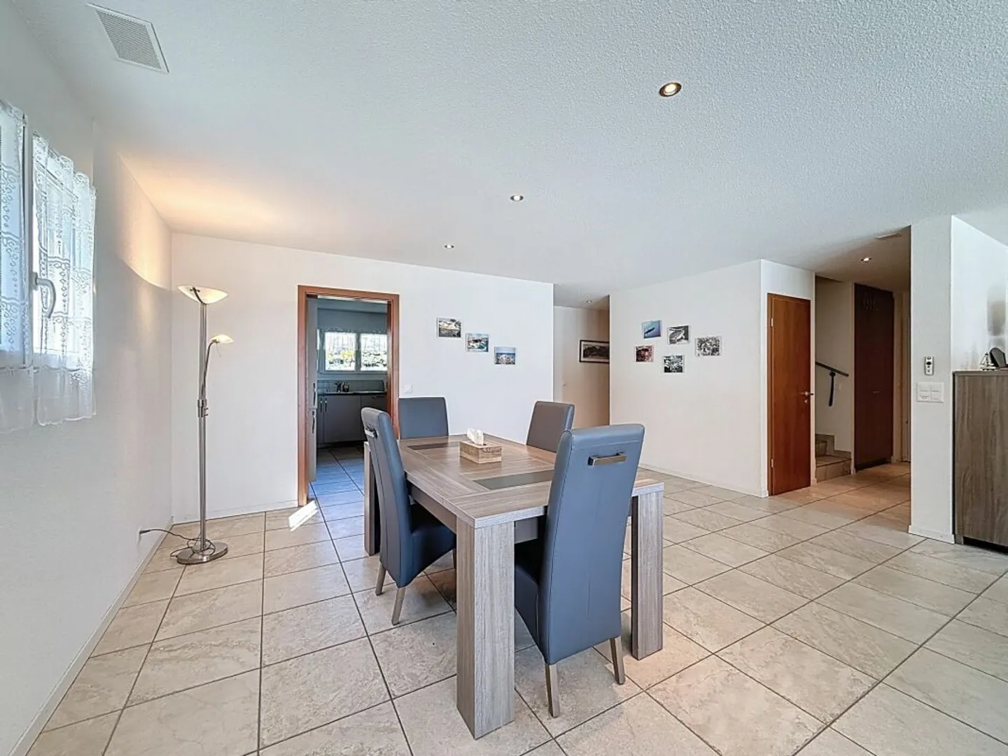 Wunderschöne Penthouse-Wohnung nach Süden mit großer Terrasse in Evionnaz - Foto 4 von 12