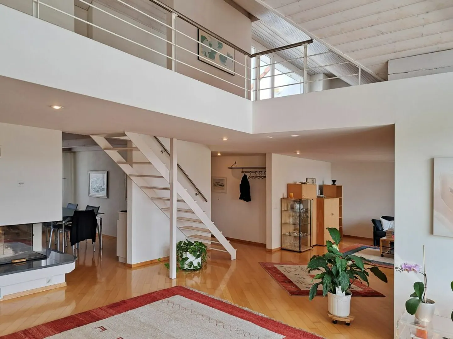 Stylish living with a view: 5.5-room maisonette penthouse in Weinfelden - Photo 1 of 12