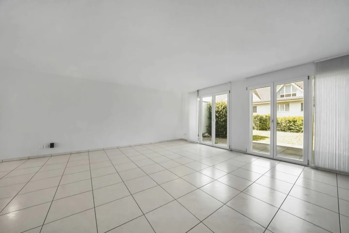 Merveille d'espace - Belle maison de 5,5 pièces au bord tranquille de l'Aare - Photo 4 sur 13