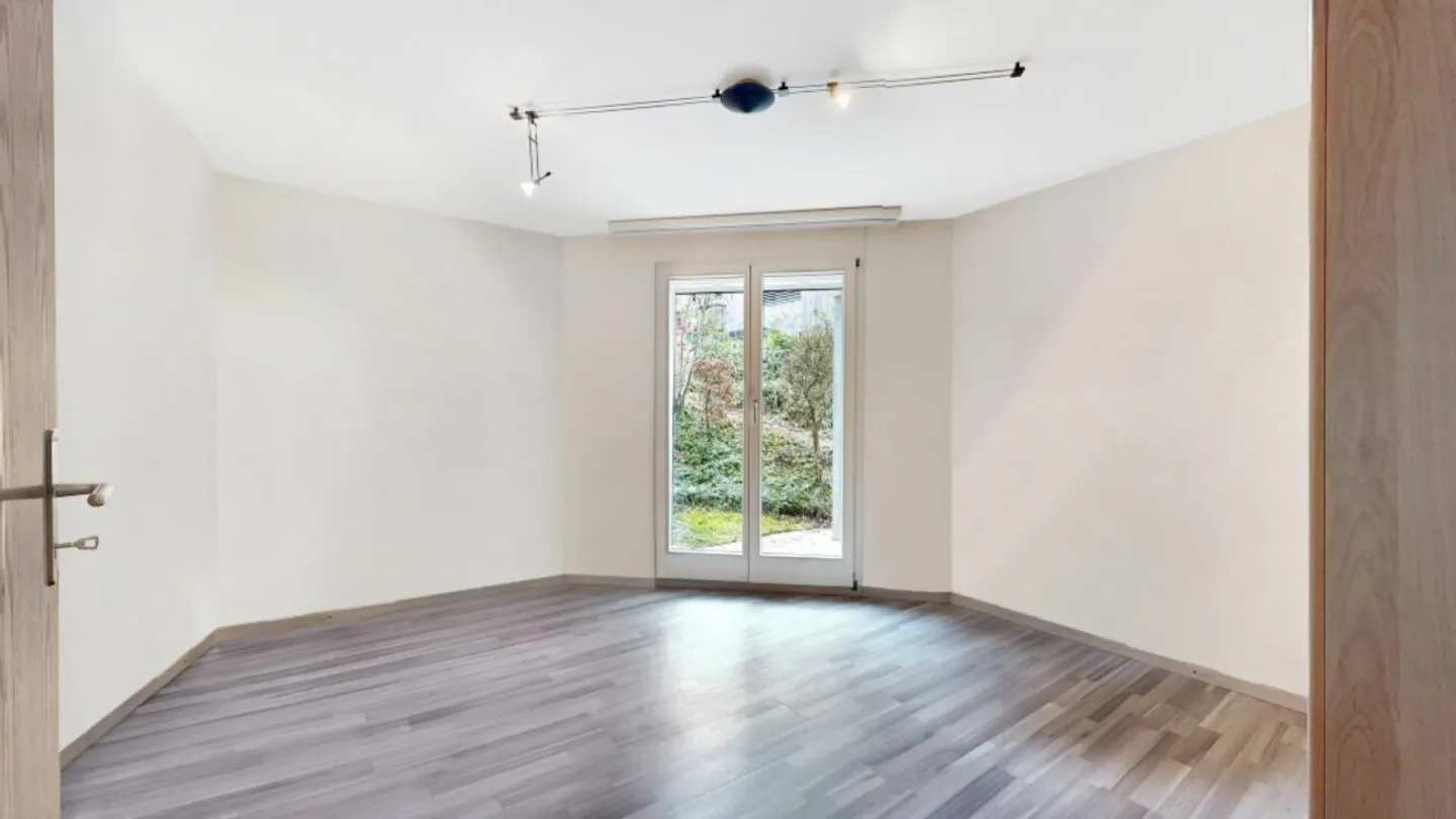 Well-maintained condominium in a wonderful location - Photo 7 of 13