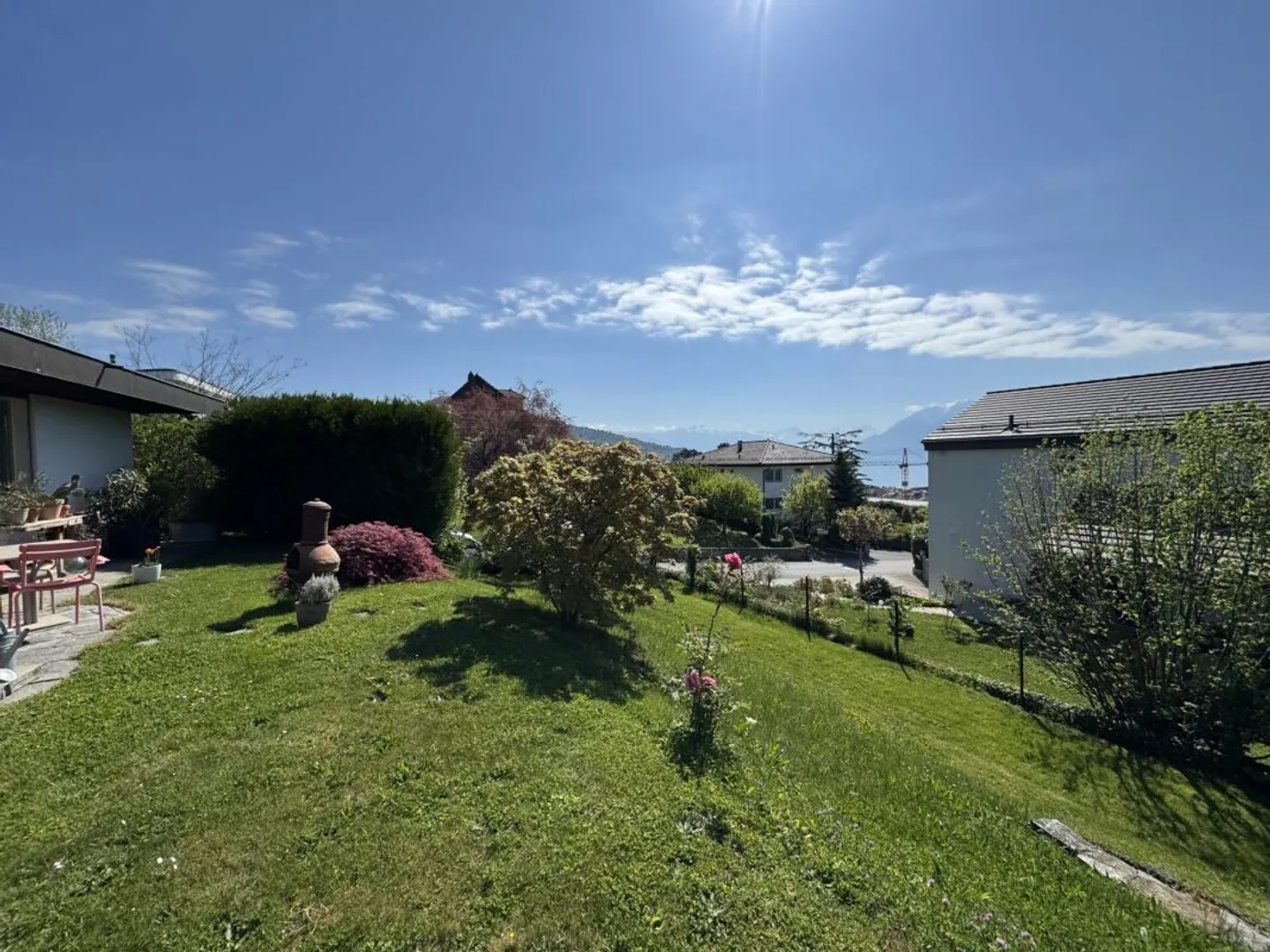 Lutry: Individual Villa with Expansion Potential - Photo 1 of 6