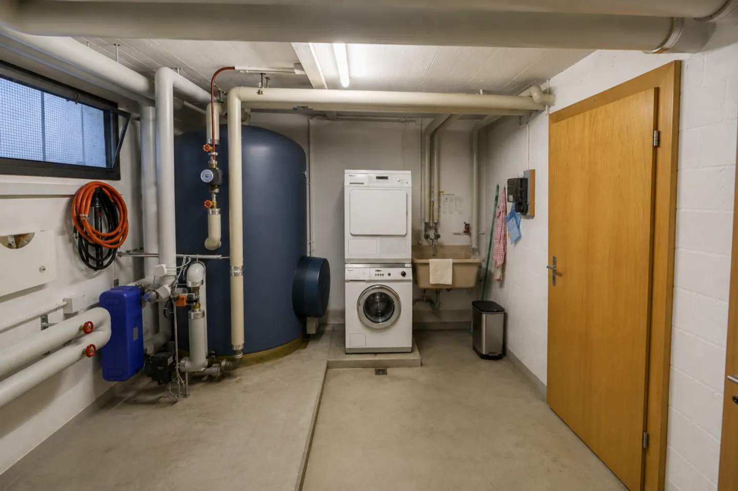 Cozy studio apartment on the ground floor near the village center - Photo 7 of 13