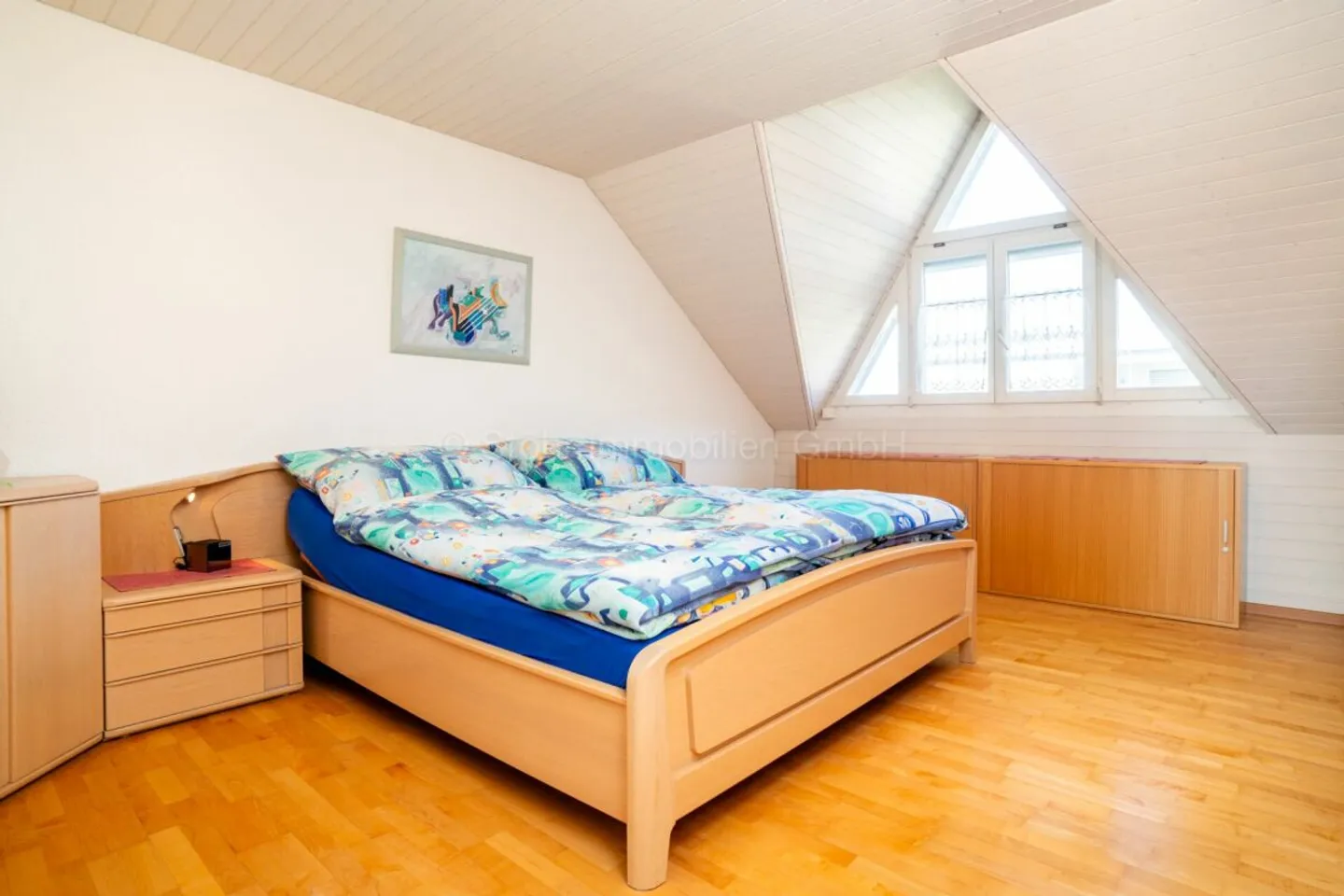 Bright 5 ½-room attic apartment in a family-friendly neighborhood - Photo 10 of 13